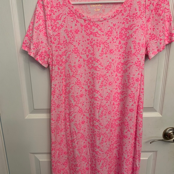 Lilly Pulitzer Cody T-shirt Dress in Pink Shandy M - Picture 2 of 4